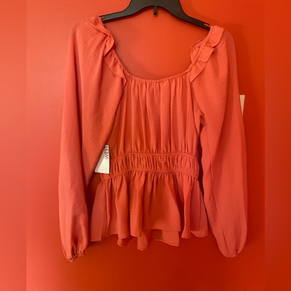Ladies Nine West Dress Blouse.
